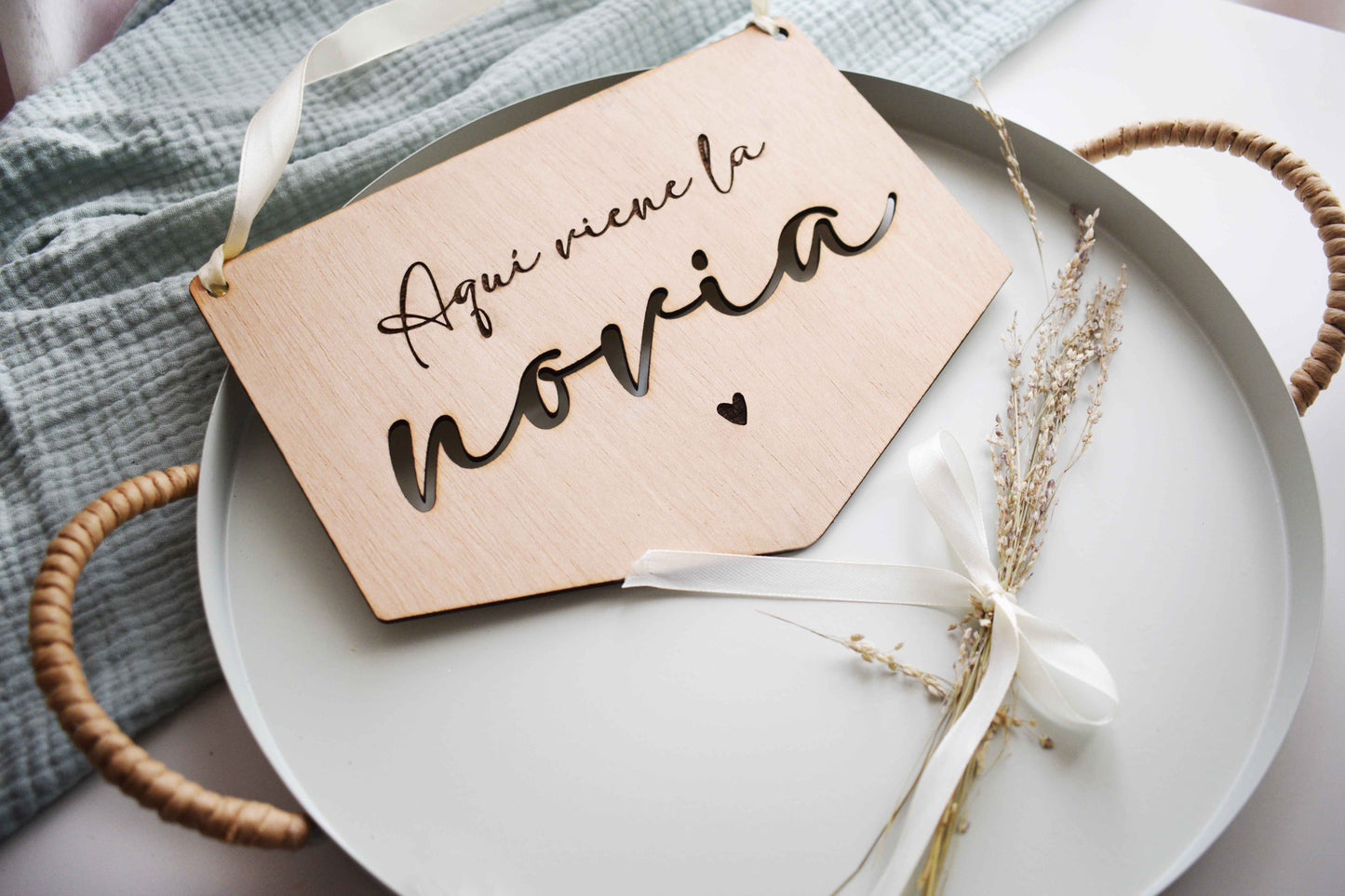 Accesorio de Boda “Aquí llega la novia”