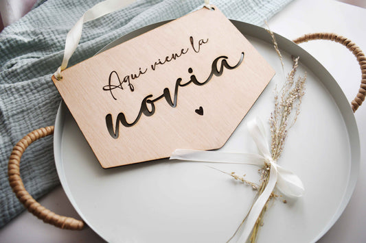 Accesorio de Boda “Aquí llega la novia”